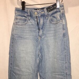 NWT Hollister Ultra High Rise Baggy Jeans | Size 25R